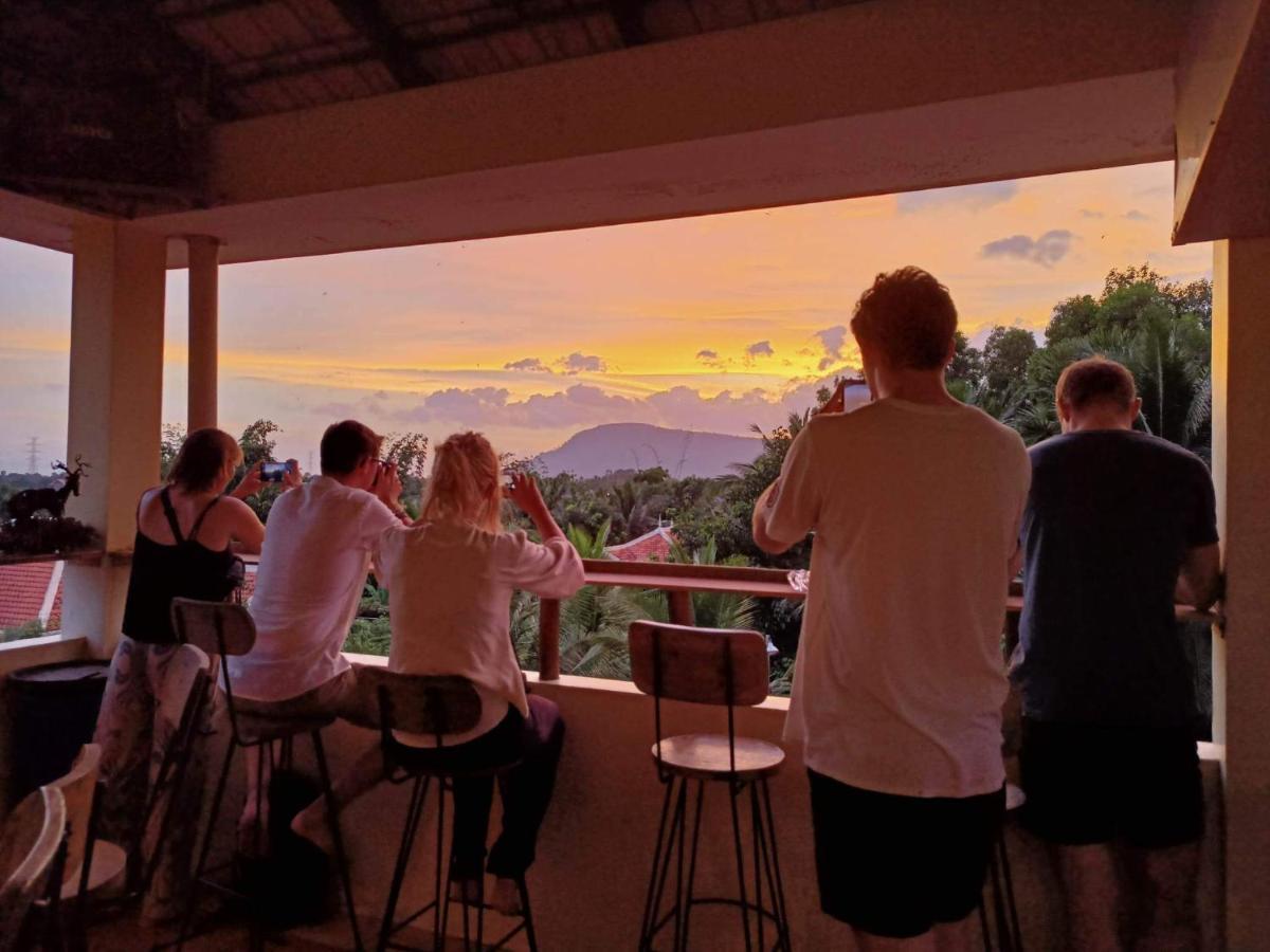 Karma Traders Kampot 호스텔 외부 사진